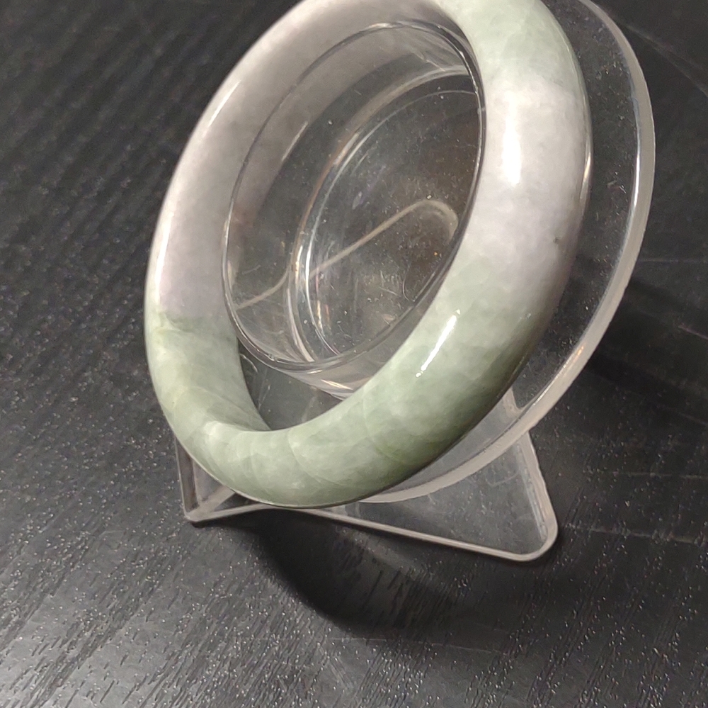 Jadeite bangle - Picture 5 of 6